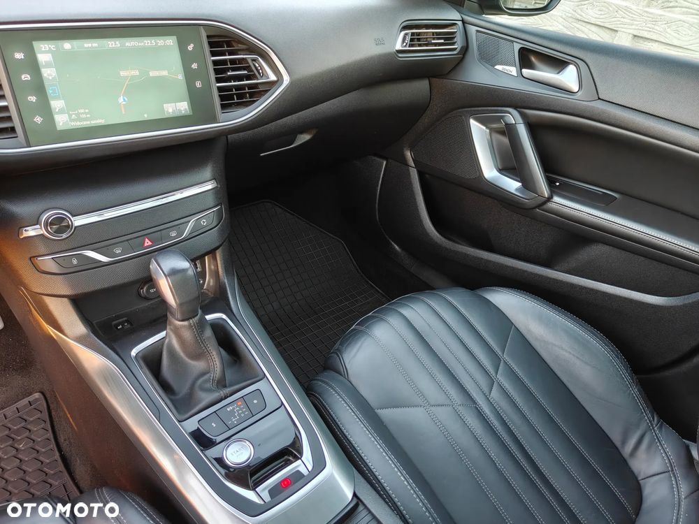 Peugeot 308 - 13