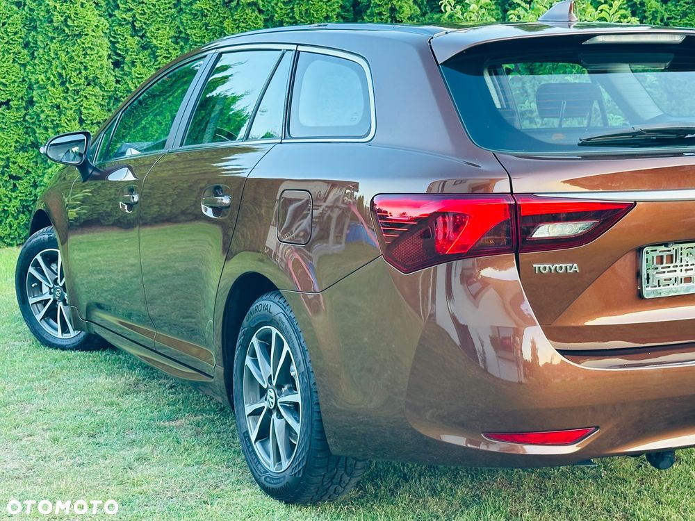 Toyota Avensis Touring Sports 1.6 D-4D Business Edition - 14