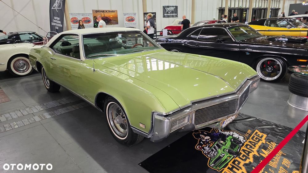 Buick Riviera - 2