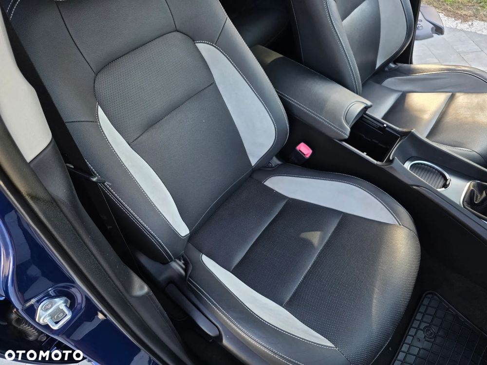 Toyota Avensis 2.0 D-4D Premium - 20