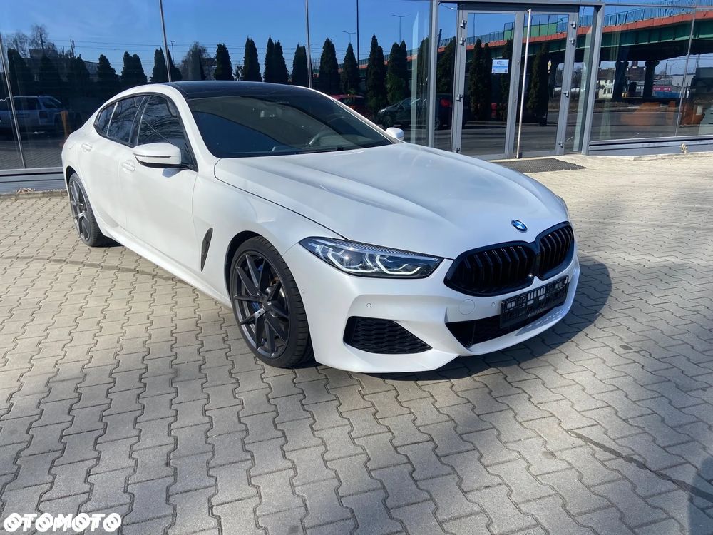 BMW Seria 8 M850i xDrive - 1