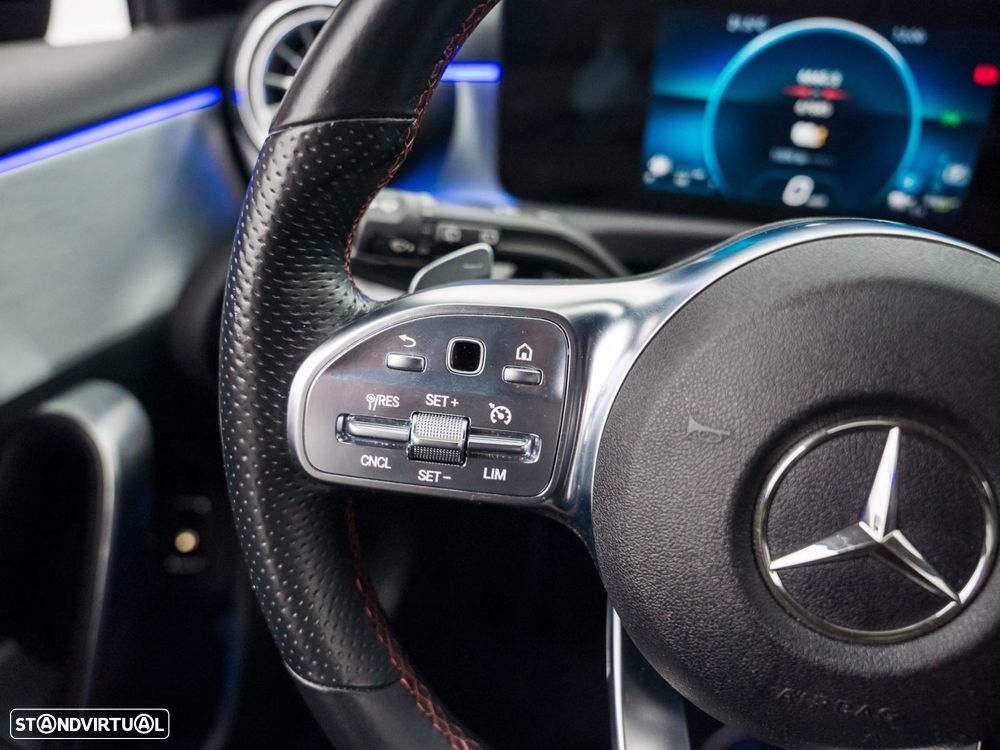 Mercedes-Benz A 250 e AMG Line - 19