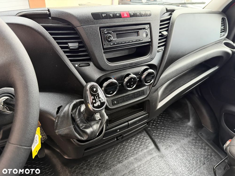 Iveco Daily Doka Brygadówka Skrzynia - 26