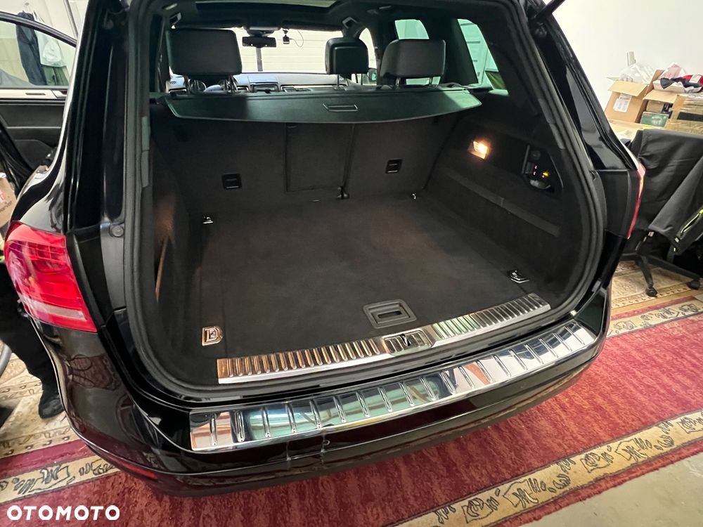 Volkswagen Touareg 3.0 V6 TDI BMT R-Style - 25