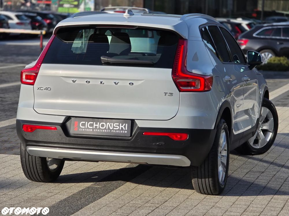 Volvo XC 40 T3 Momentum Pro - 8