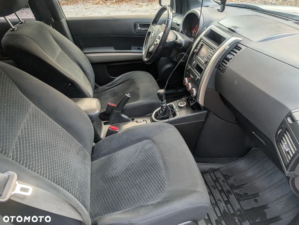 Nissan X-Trail - 14