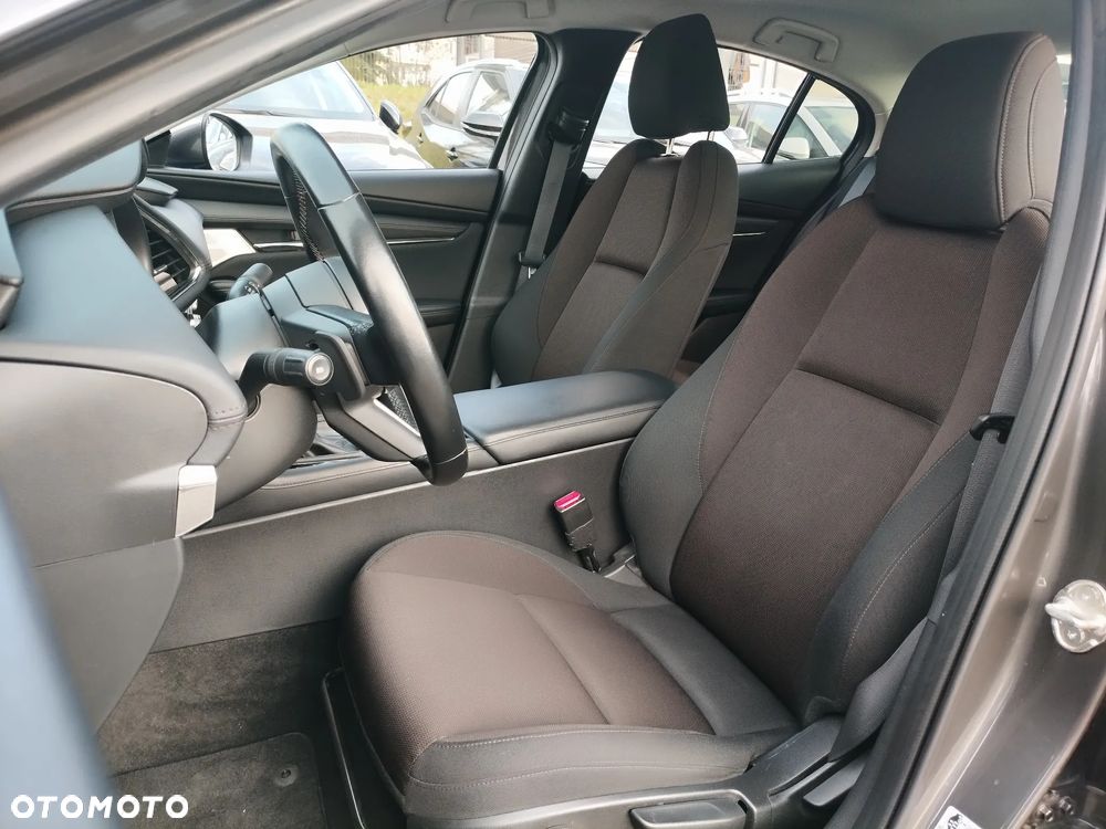 Mazda 3 2.0 mHEV Hikari - 17