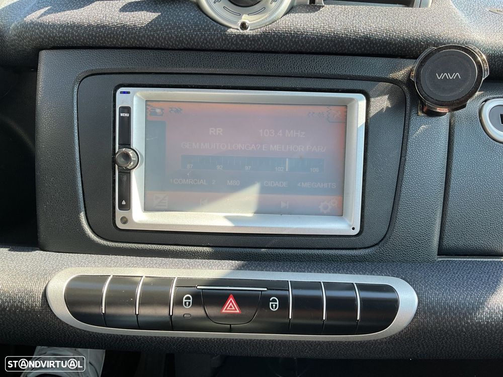 Smart ForTwo Coupé 1.0 mhd Passion 71 Softouch - 29