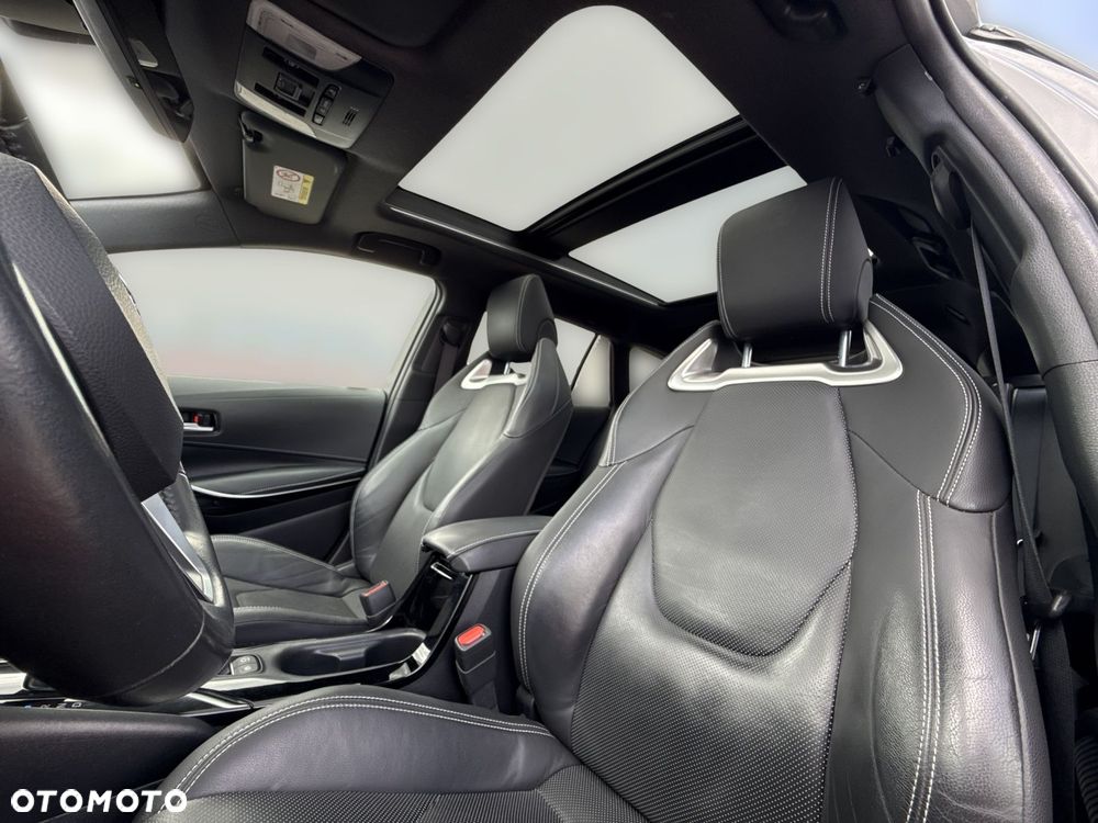 Toyota Corolla - 12