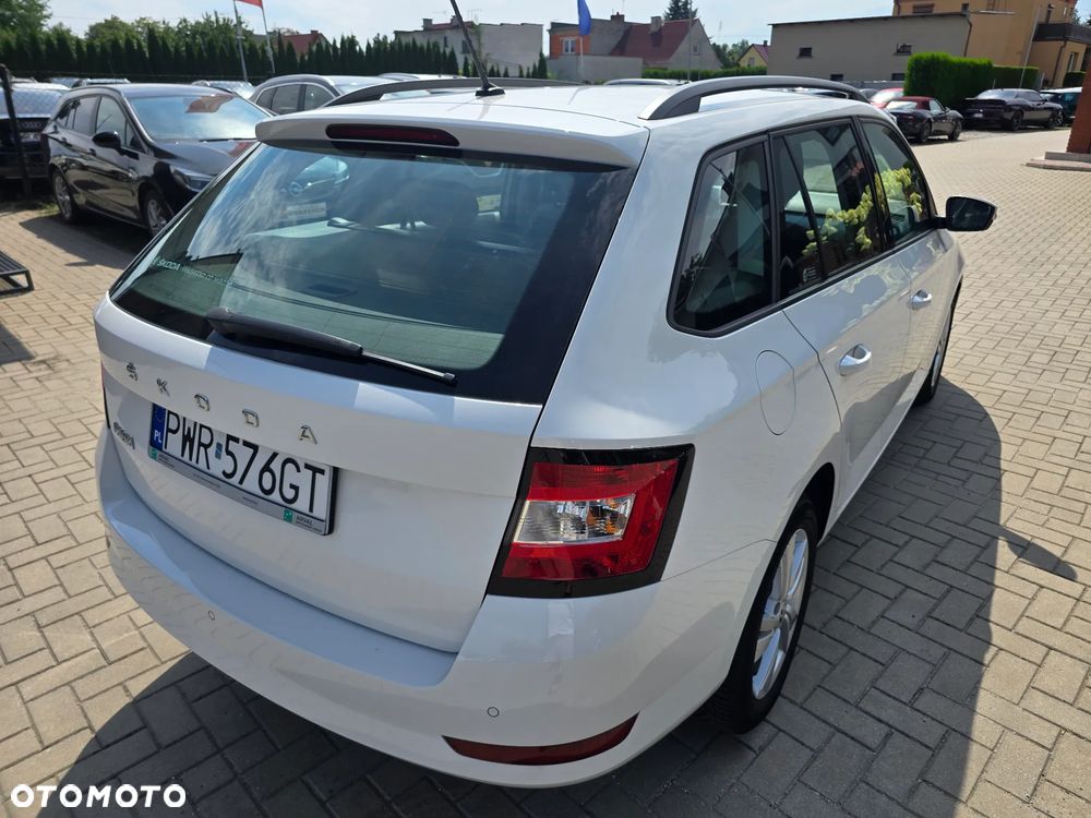 Skoda Fabia - 4