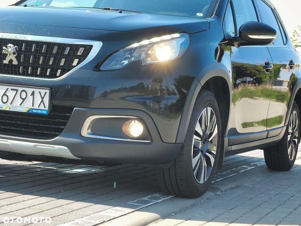 Peugeot 2008 1.5 BlueHDi Allure S&S - 31