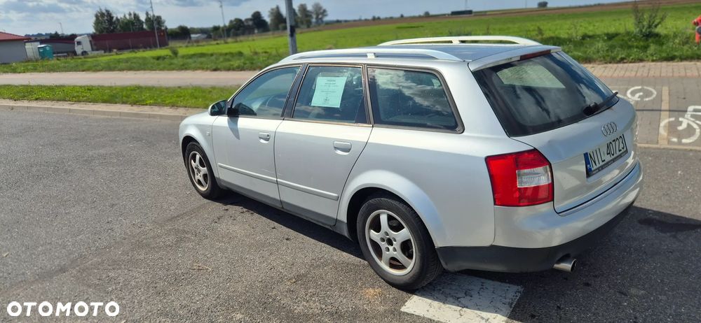 Audi A4 Avant - 4