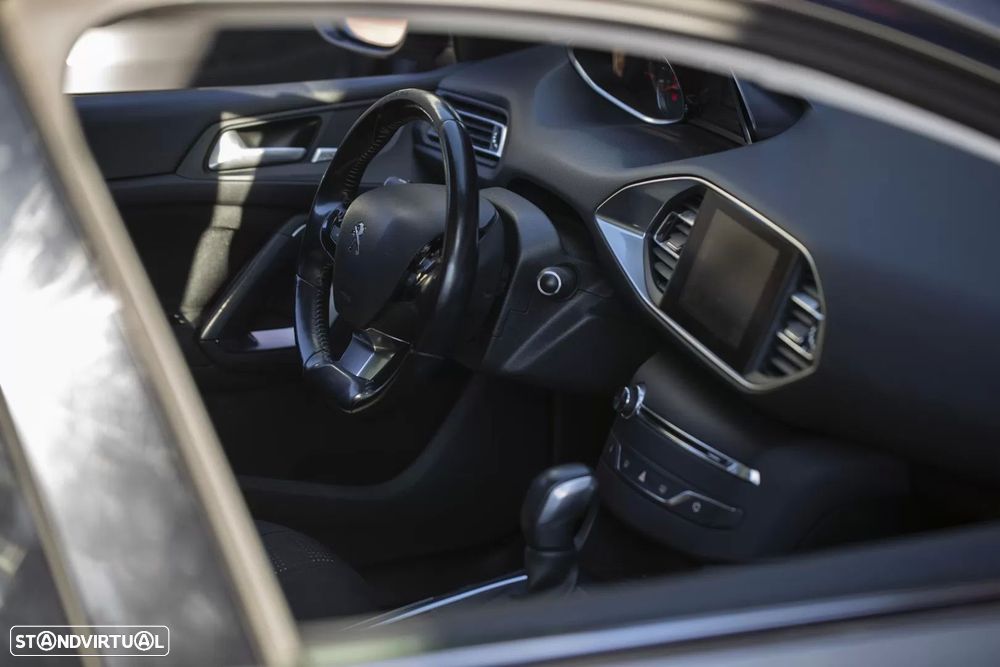 Peugeot 308 2.0 BlueHDi Allure EAT6 - 21