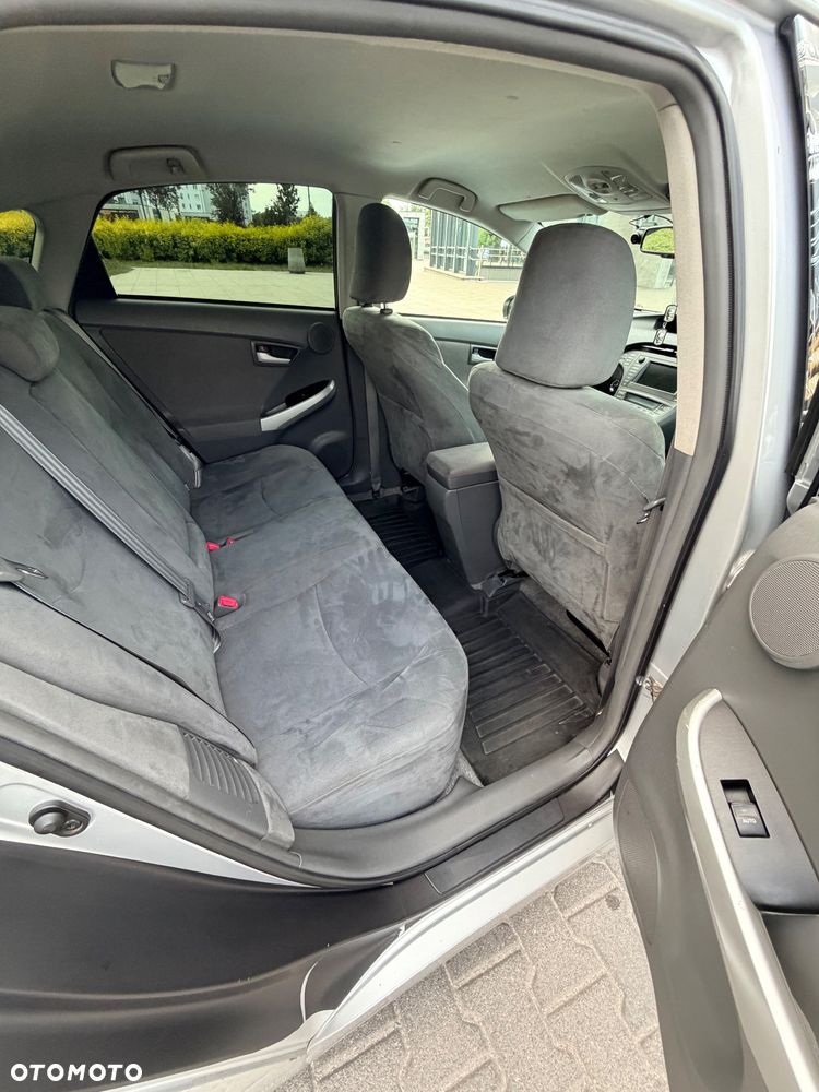 Toyota Prius 1.8 HSD Prestige - 22