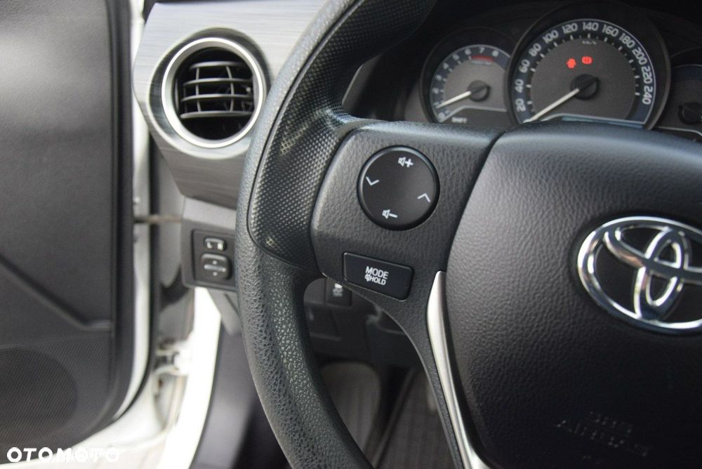 Toyota Auris - 33
