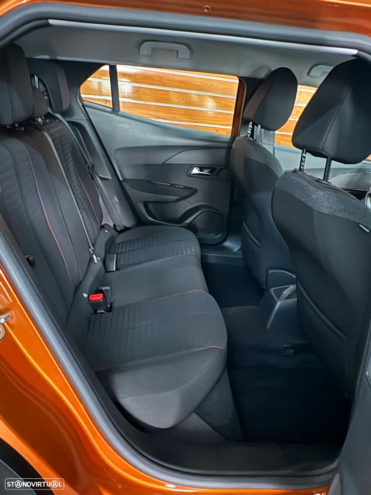 Peugeot 2008 1.2 PureTech Active Pack EAT8 - 12