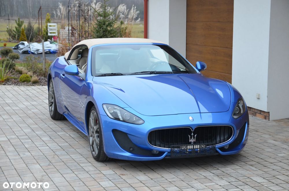 Maserati GranCabrio Sport - 15