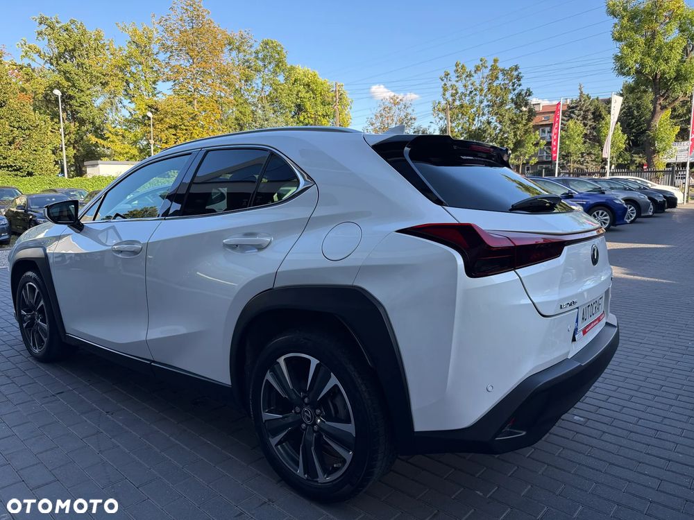 Lexus UX 200 GPF Business 2WD - 35