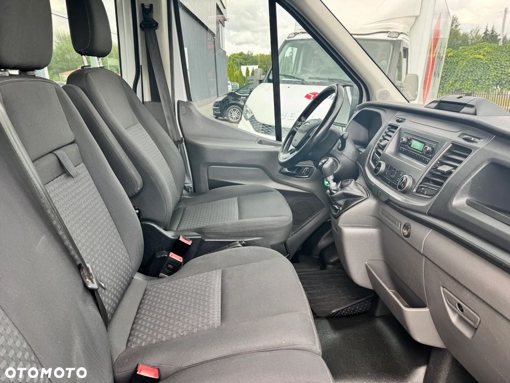 Ford Transit - 11