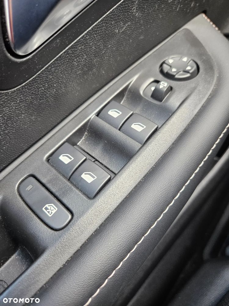 Peugeot 208 1.2 PureTech Allure S&S - 16