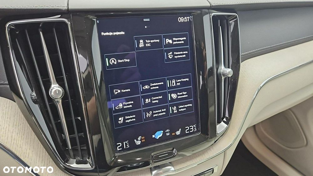Volvo XC 60 - 22