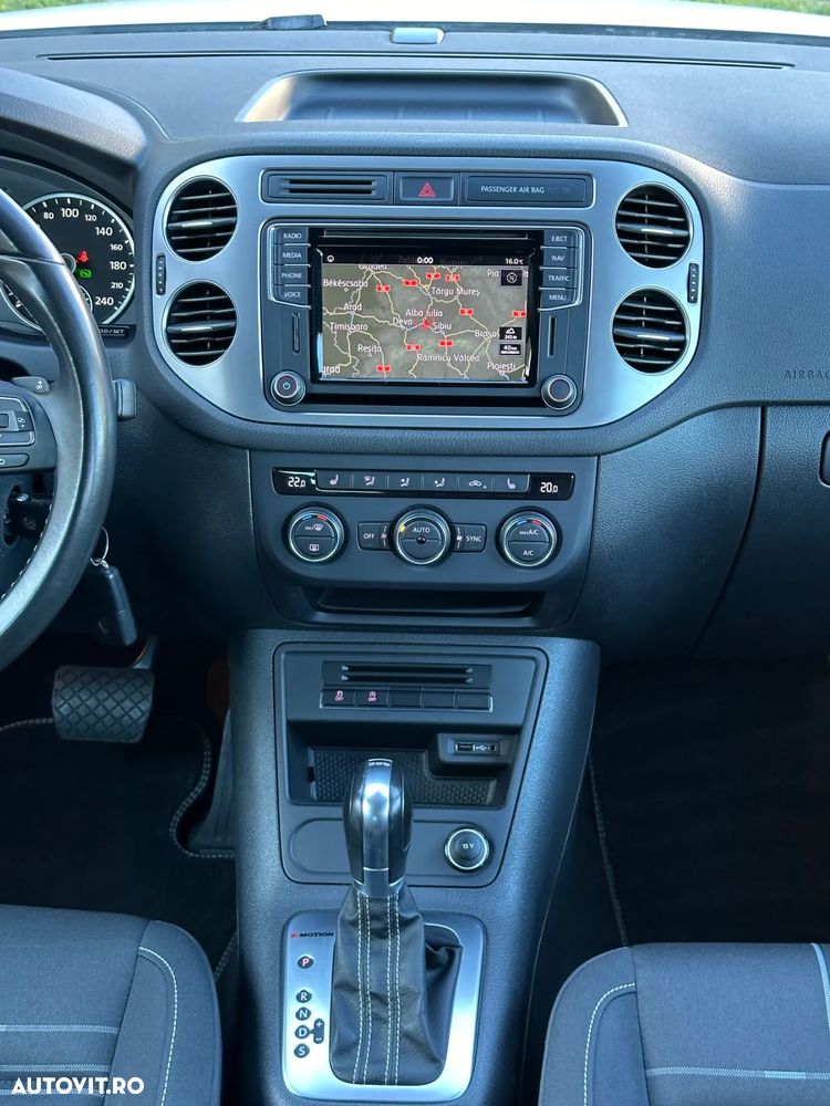 Volkswagen Tiguan 2.0 TDI SCR 4MOTION BlueMotion Technology DSG Lounge Sport & Style - 13