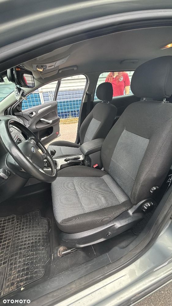 Ford Mondeo - 10