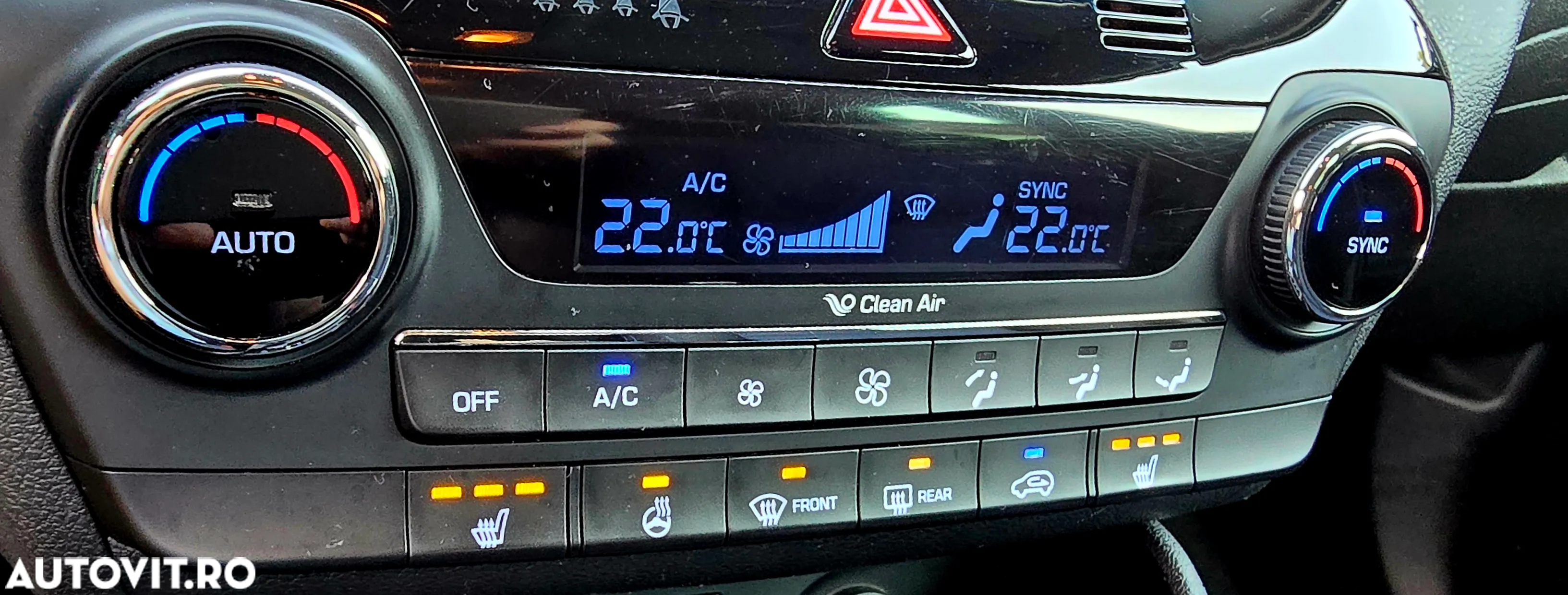 Hyundai Tucson 2.0 CRDI 4WD Automatik Advantage - 27
