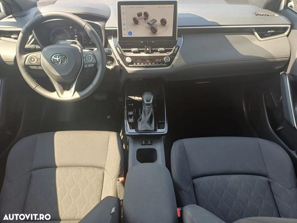 Toyota Corolla Cross - 12