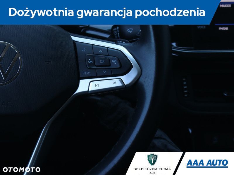 Volkswagen T-Cross - 21