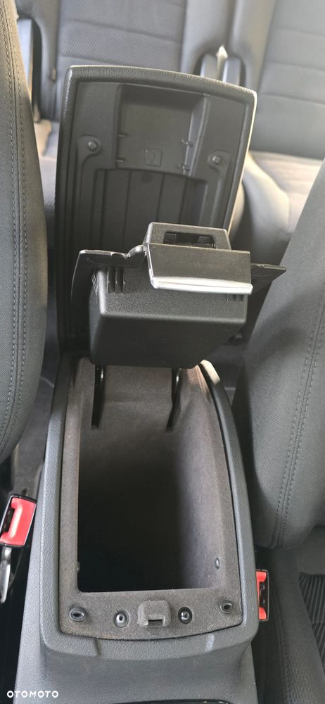 Ford S-Max 2.0 TDCi DPF Titanium - 26