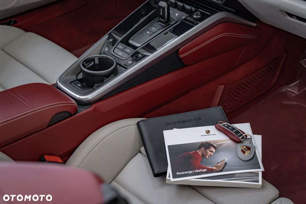 Porsche 911 Turbo S - 40