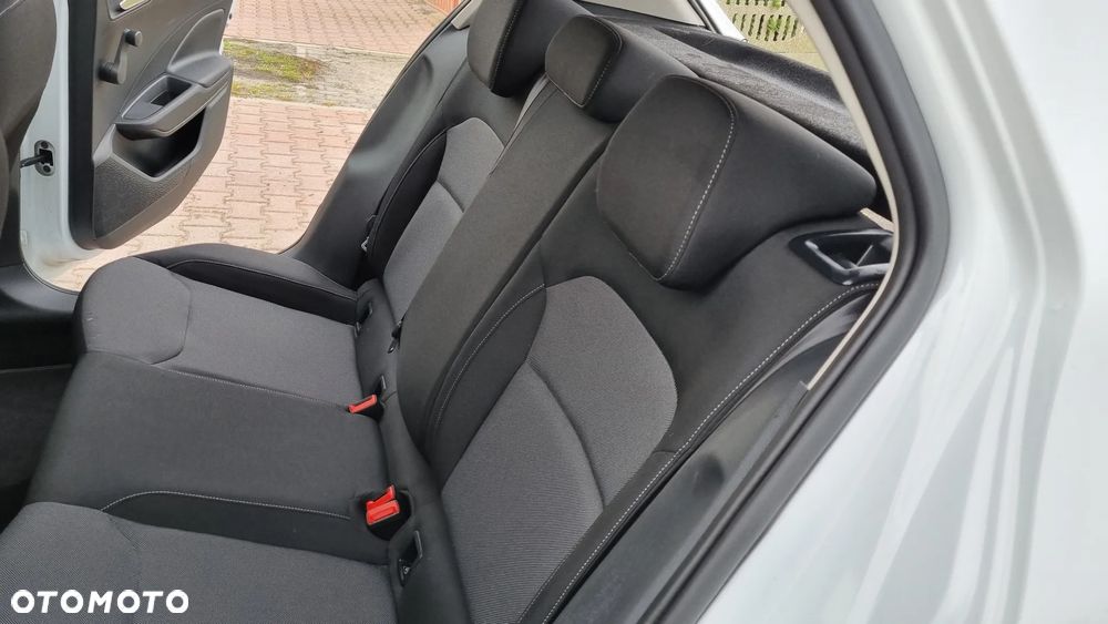 Skoda Fabia 1.0 TSI Active - 30