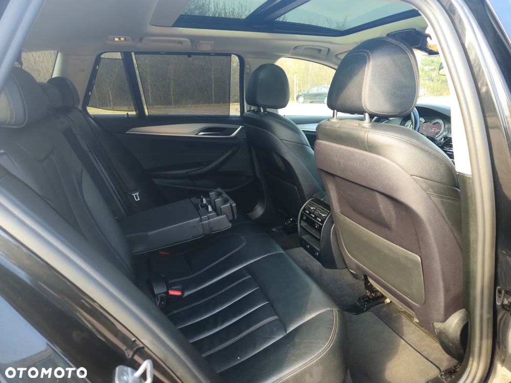 BMW Seria 5 520d Luxury Line - 31