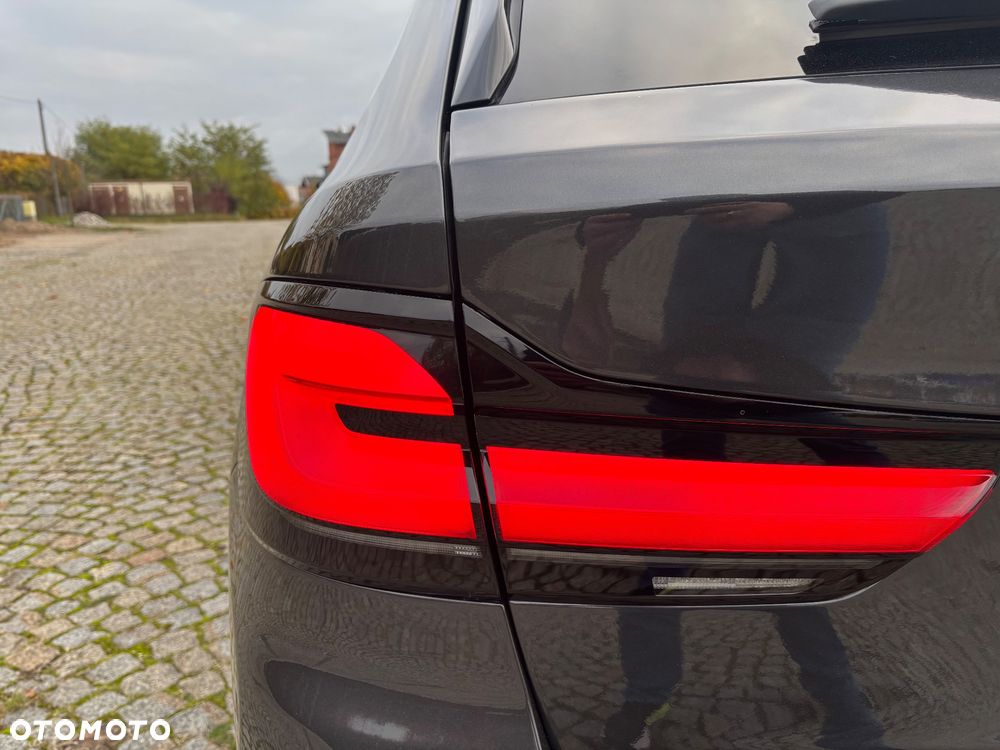 BMW Seria 5 520d mHEV - 13
