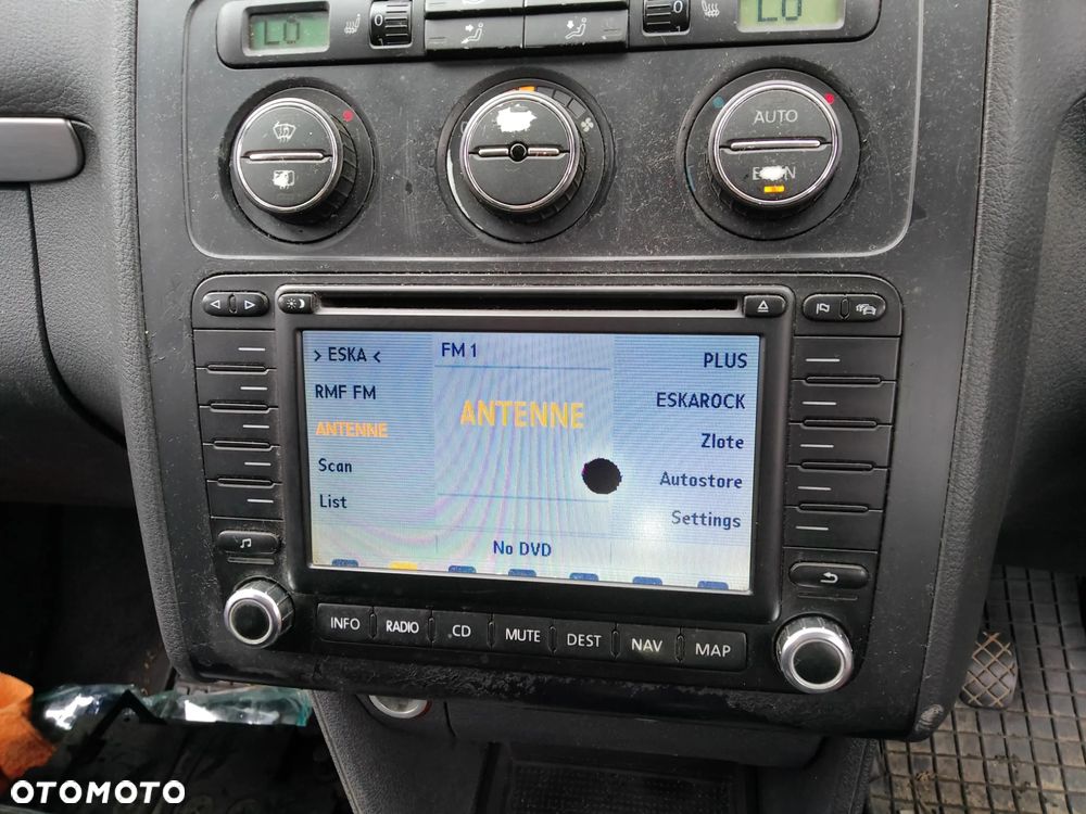 Radioodtwarzacz CD nawigacja VW Touran I - 3