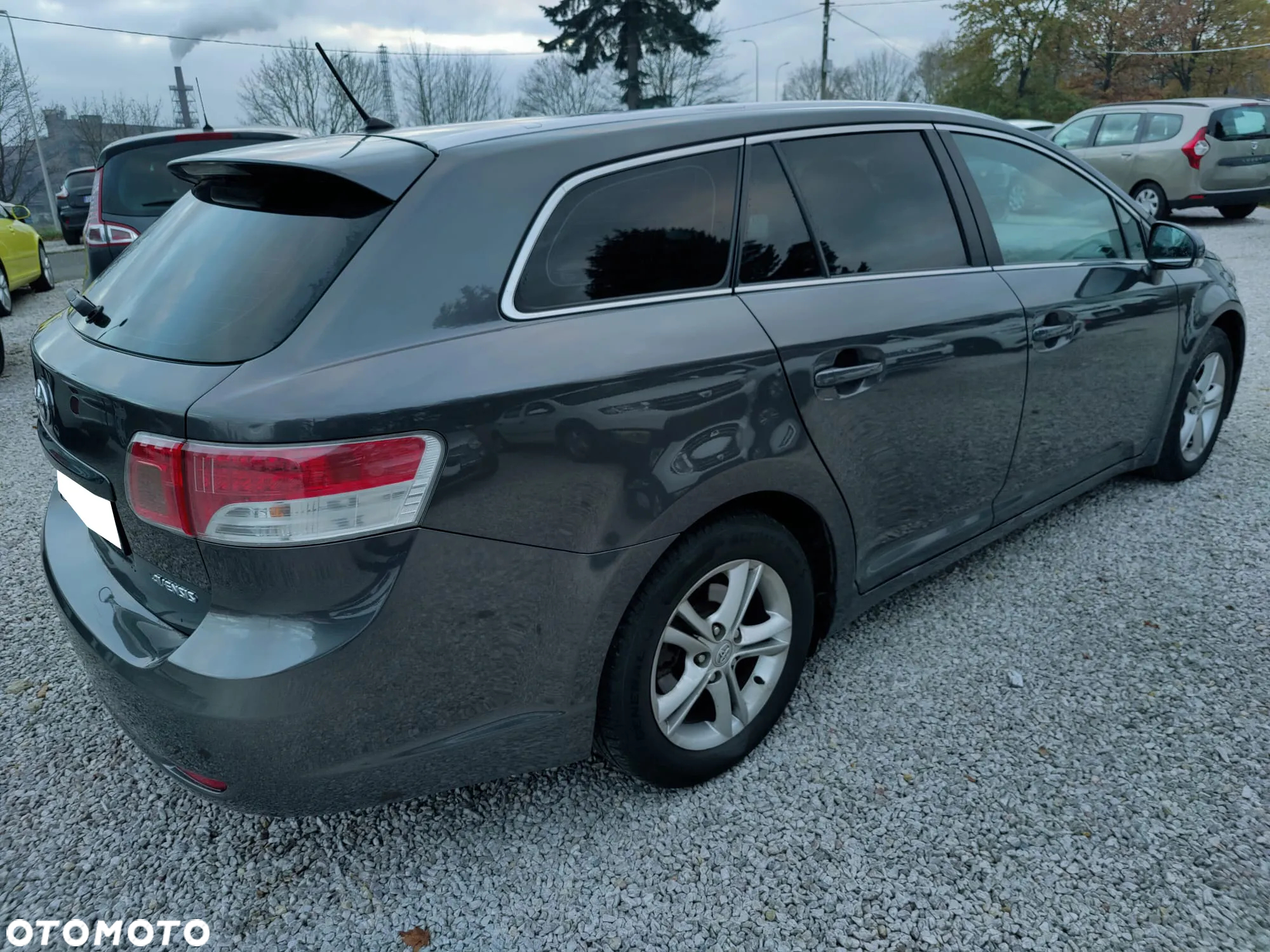 Toyota Avensis - 22