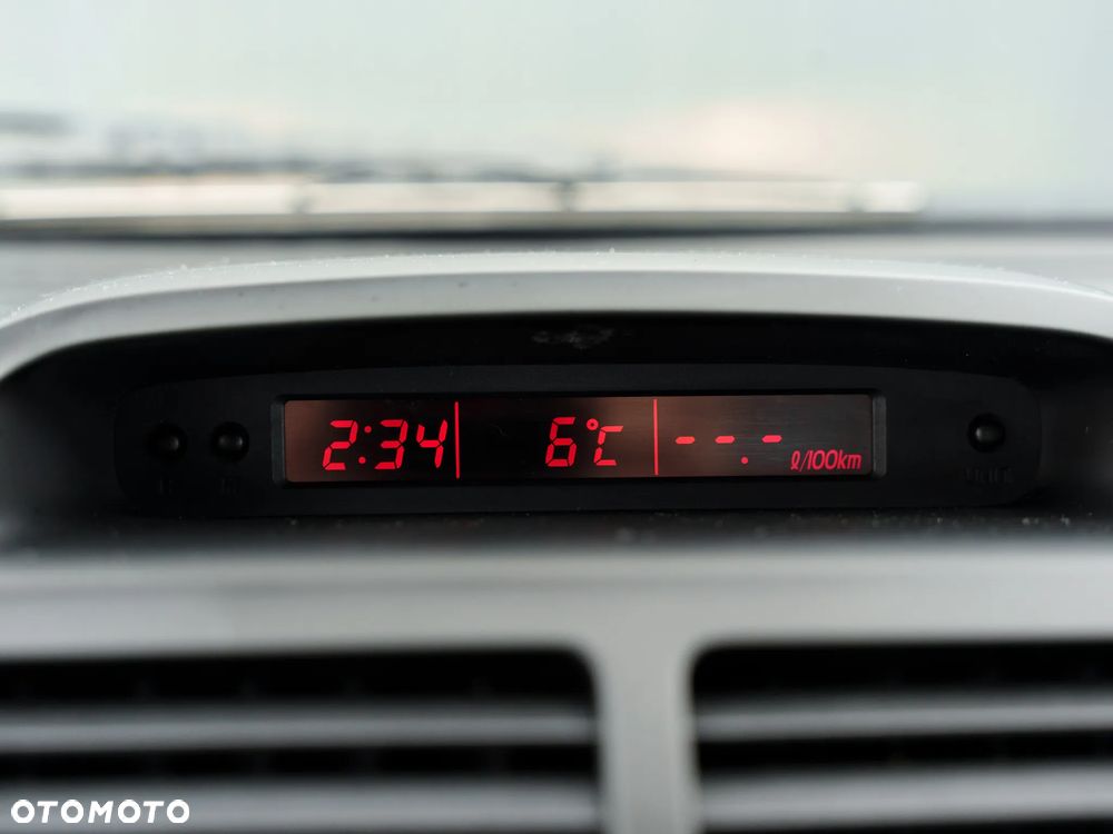 Suzuki Grand Vitara 1.6 - 27