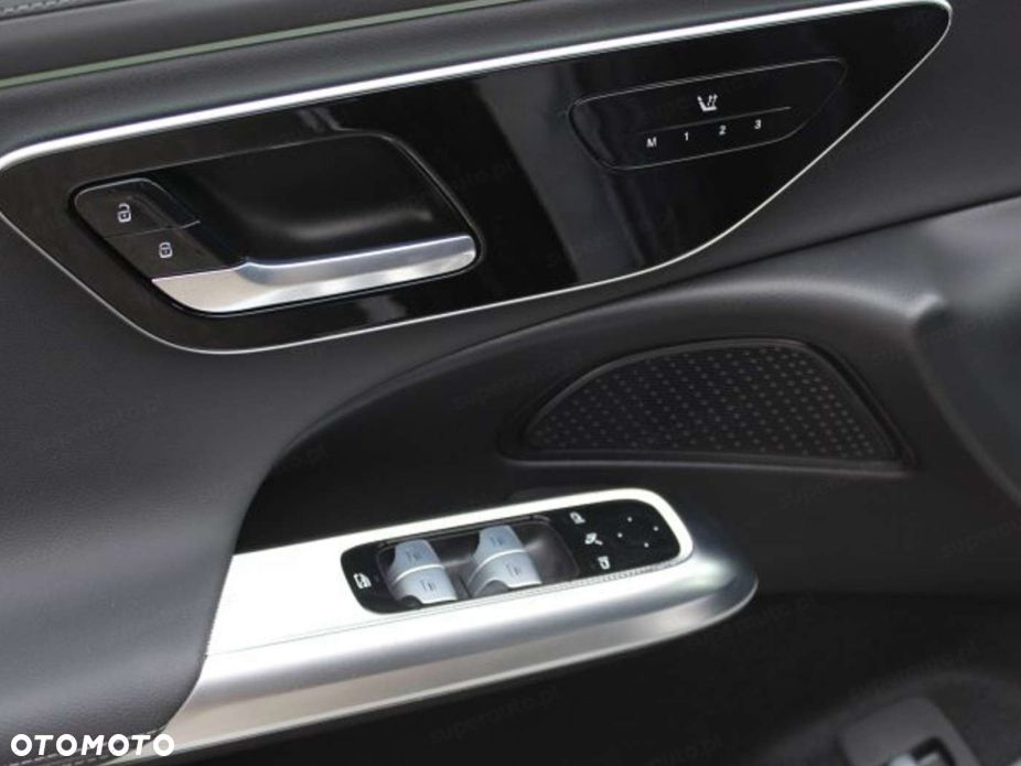 Mercedes-Benz Klasa E 220 d mHEV 4-Matic AMG 9G-Tronic - 15