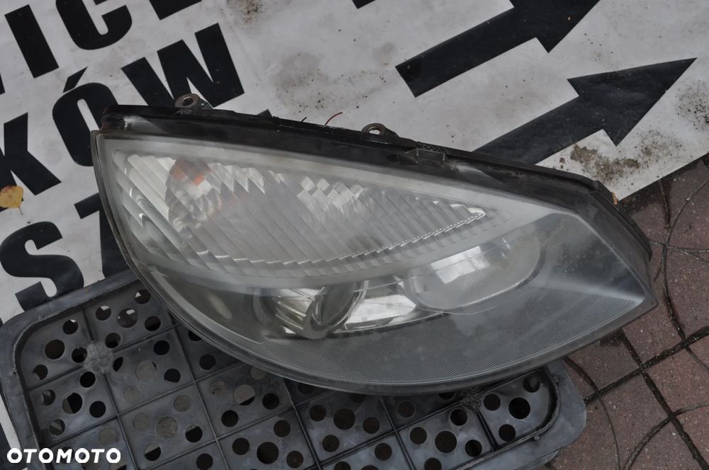 reno scenic II lampa prawa xenon WYSYŁKA - 3