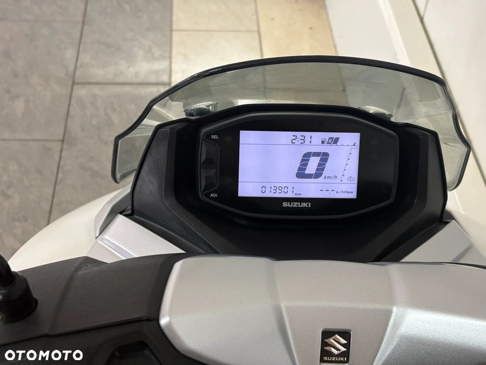 Suzuki Burgman - 8