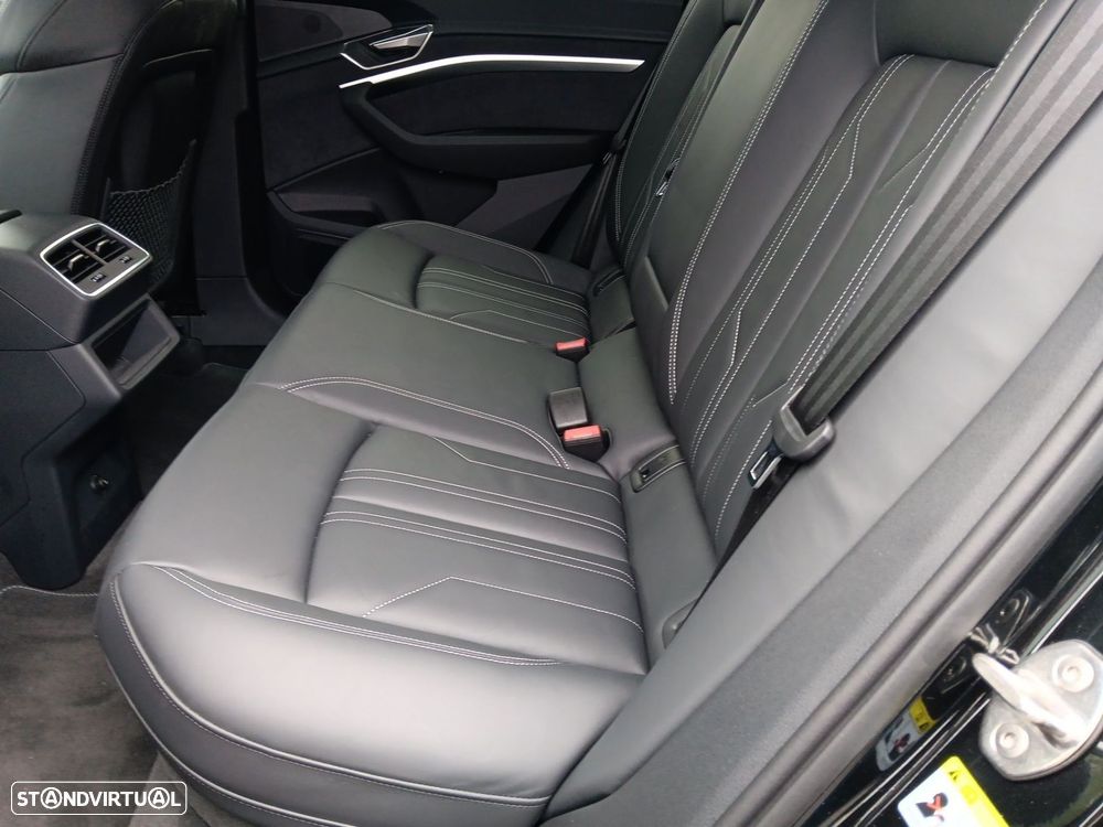 Audi Q8 e-Tron 50 quattro S line - 13