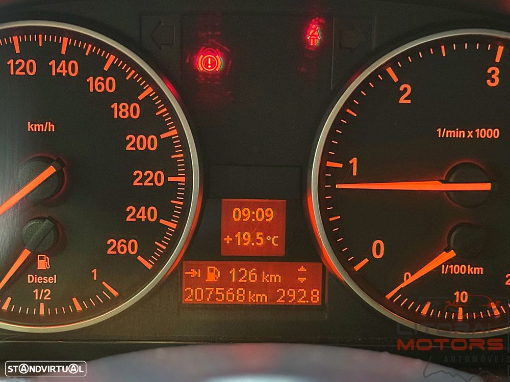 BMW X1 18 d sDrive Line Sport - 23