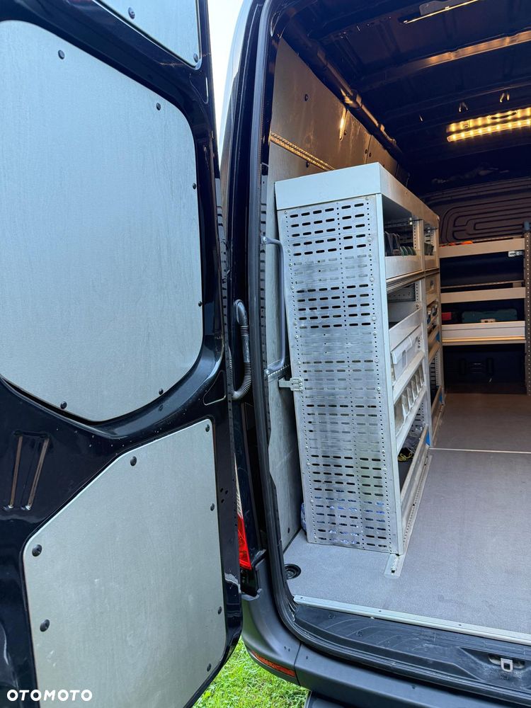 Mercedes-Benz Sprinter - 9