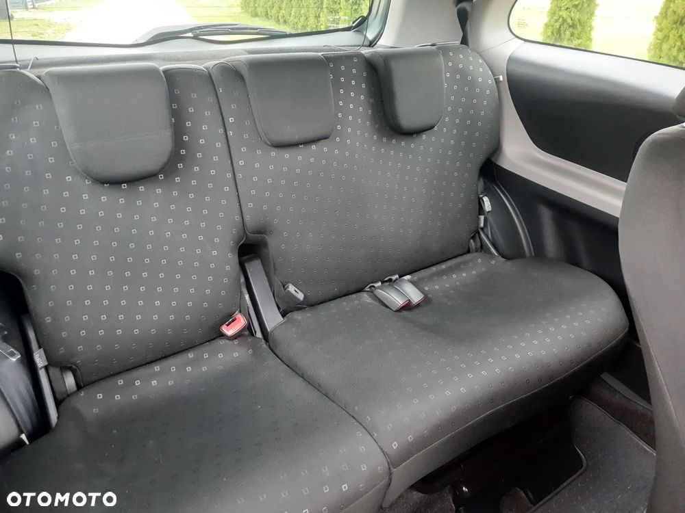 Toyota Yaris - 19