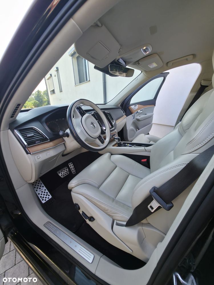 Volvo XC 90 D5 AWD Inscription 7os - 9