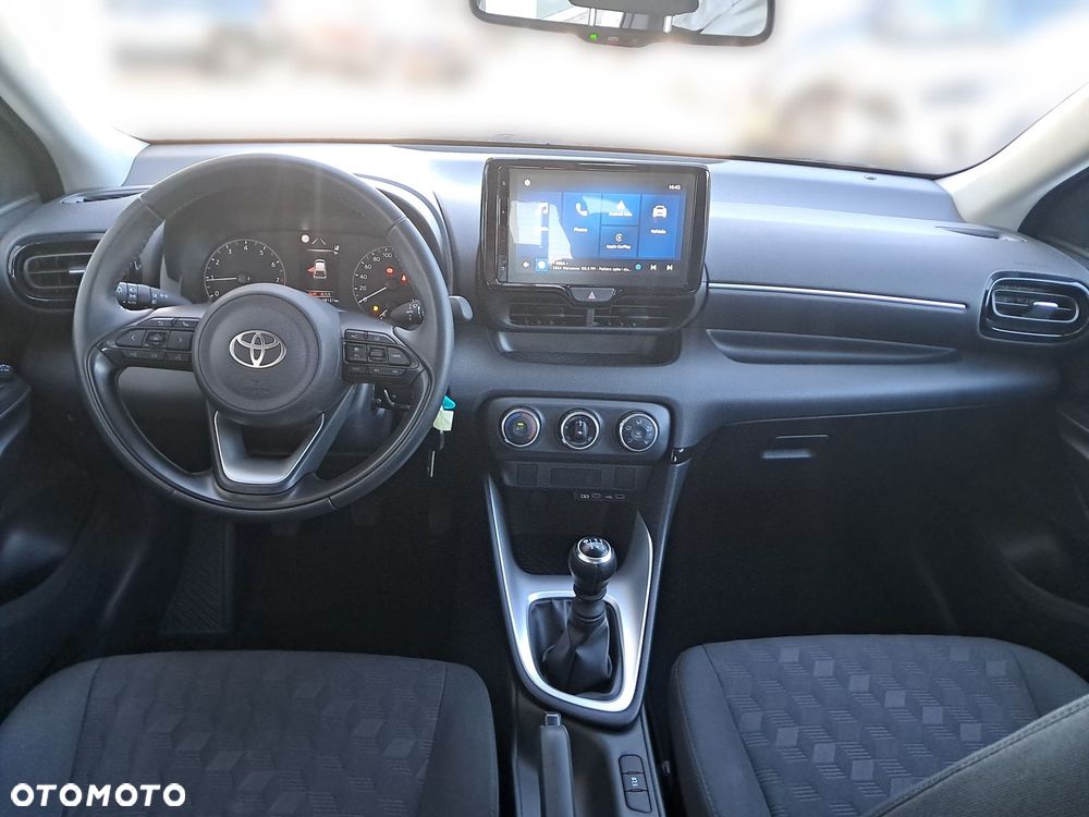 Toyota Yaris 1.5 Comfort - 10