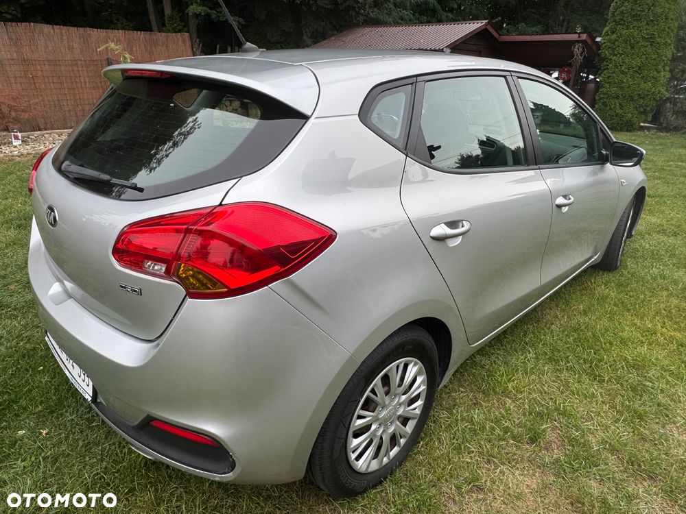 Kia Ceed - 14
