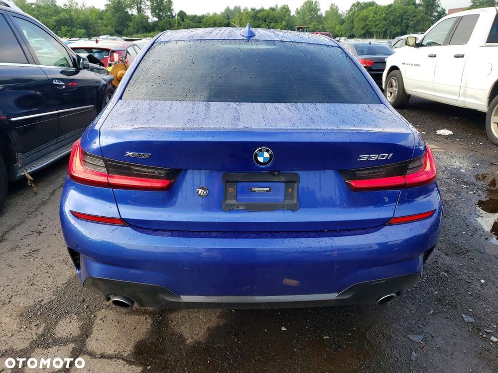 BMW Seria 3 330i xDrive M Sport - 6