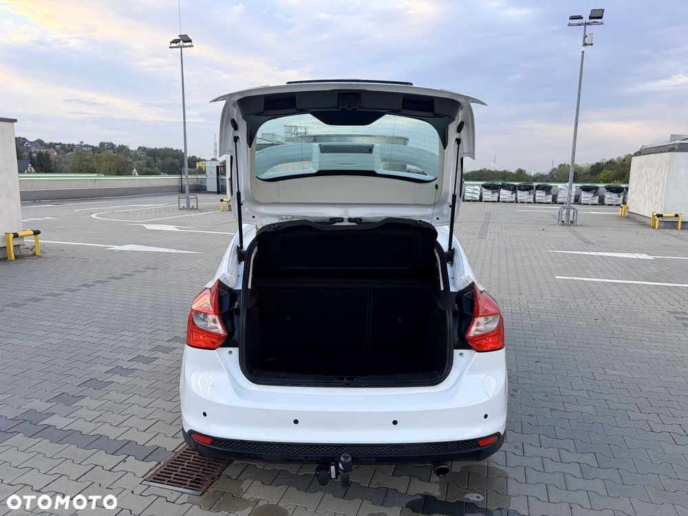Ford Focus 1.6 EcoBoost Trend - 13